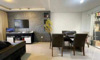 Imagem 2: Sobrado para Venda em Curitiba, Xaxim, 3 dormitórios, 1 suíte, 3 banheiros, 1 vaga