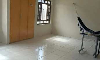 Imagem 6: Duplex Amplo com 6 Quartos, Piscina, Garagem para 16 Carros e Excelente Potencial Comercia