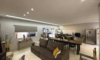 Imagem 5: Casa residencial com 3 quartos sendo 1 suíte disponível para venda no bairro Segismundo Pe