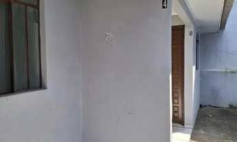 Imagem 5: Casa de fundos com 2 quartos para alugar, 45 m² por R$ 1.400/mês+taxas-Pinheirinho-Curitib