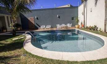 Imagem 3: Casa com 2 Suítes no Jardim Colonial Fechado Bauru Mobiliada, com Sauna e Lago Ornamental