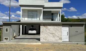 Imagem 2: Linda casa a venda em Apiacá!