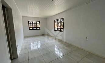 Imagem 6: Casa de Alto Padrão à Venda: 4 Quartos, Piscina e 220m² de Área Construída no Bairro Bom P