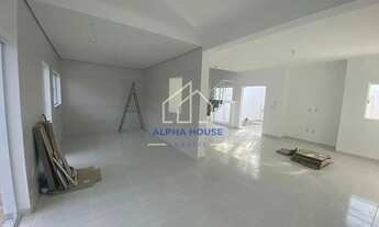 Imagem 6: Casa à Venda, com três dormitórios (sendo uma suíte) e três banheiros. No bairro Parque Da