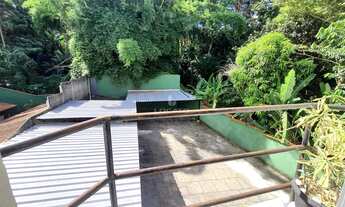 Imagem 4: Apartamento de dois quartos com suíte, varanda e uma vaga no bairro São Mateus