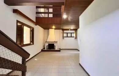 Imagem 2: Casa para Locação em Florianópolis, Santo Antônio de Lisboa, 3 dormitórios, 2 suítes, 5 ba