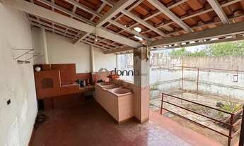 Imagem 2: Casa para aluguel, 5 quartos, 2 vagas, São Benedito - Uberaba/MG