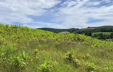 Imagem 4: Terrenos para venda tem 500 metros quadrados em Colégio - Ibiúna - SP