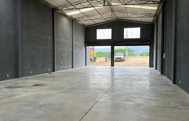 Imagem 3: ALUGO GALPAO QD 612 SUL FRENTE A TO