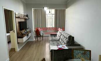 Imagem 4: Apartamento térreo com área externa, 2 quartos, dependências, debruçado na Praça Saens Pen