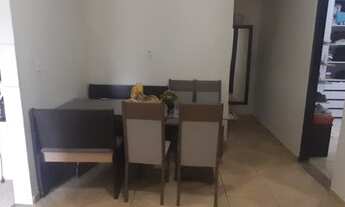 Imagem 4: C831 - Casa com dois dormitórios em bairro arborizado