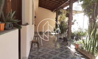 Imagem 5: Casa linear com 3 quartos e cobertura / Ótima localização perto dos comércios