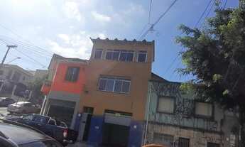 Imagem: Sobrado para venda tem 304 metros quadrados