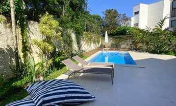 Imagem 9: Casa de condomínio para venda tem 330 metros quadrados com 4 quartos