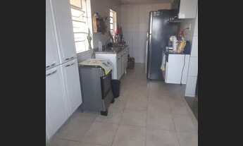 Imagem 2: C831 - Casa com dois dormitórios em bairro arborizado