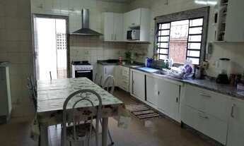 Imagem 5: Alugam-se quartos em república feminina mobiliada