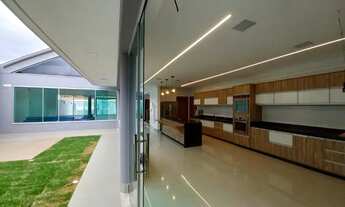 Imagem 7: Sobrado em área nobre da Vicente Pires na famosa rua 01 ou condomínios do Jockey