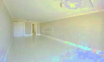 Imagem 7: Casa de condomínio sobrado para aluguel tem 1000 metros quadrados com 5 quartos