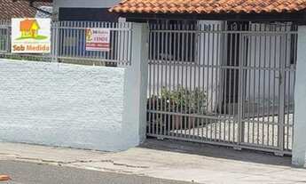 Imagem: Joinville - Casa Padrão - lt br gt Costa