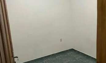 Imagem 4: Aluga-se kitnet Quarto com aluguel por R$700 /mês