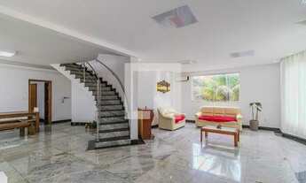 Imagem: Casa à Venda - Bandeirantes, 6 Quartos