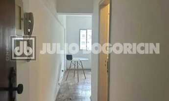 Imagem 4: Glória - Apartamento - Padrão - Residencial - 64 m² - 2 quartos; 1 suíte - Ótima localizaç