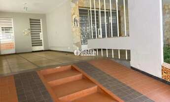 Imagem: Casa disponível para venda no bairro Lidice