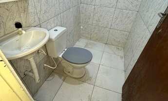 Imagem 4: Alugo casa de 2 quartos na 512