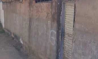 Imagem 2: Vendo terreno com duas casas no lote