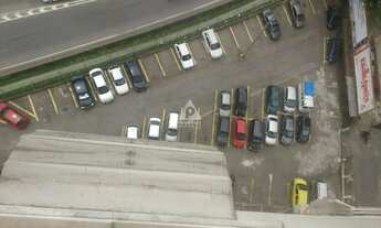 Imagem 6: 2 Quartos, Banheiro, Área de serviço, 2 vagas no condomínio