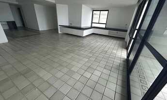 Imagem 4: Apartamento beira MAR, 234m² com planejados, 4 quartos sendo 3 suítes