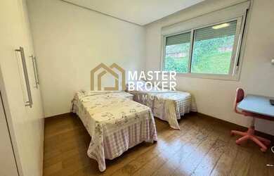 Imagem 15: Casa alto padrão, 4 quartos, escritório, amplo quintal, fundos área de preservação, Alphav