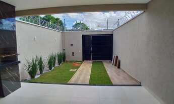 Imagem 7: VENDO CASA DE 3 QUARTOS NA MELHOR LOCALIZAÇÃO da região do Setor NOVO PLANALTO - GOIÂNIA