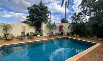 Imagem 3: Casa com 4 Suítes no Condomínio Tivolli I Bauru Piscina e Sauna