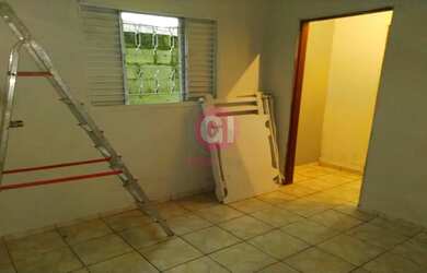 Imagem 4: CASA PARA LOCAÇÃO EM JACAREÍ (FUNDOS