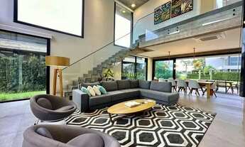 Imagem 3: Avenida principal e vista para o lago