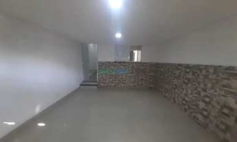 Imagem: CASA COM 3 DORMITÓRIOS À VENDA - CENTRO