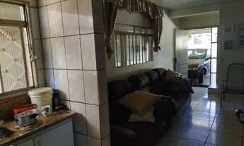 Imagem 5: Sobrado com 120,00 m2 e mais 2 casas nos fundos na Av. Engenheiro Beltrão