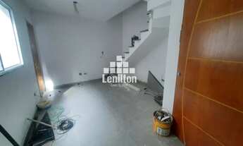 Imagem 3: Sobrado para Venda em Santo André, Vila Palmares, 2 dormitórios, 2 suítes, 4 banheiros, 2