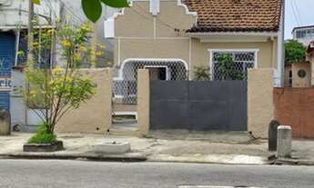 Imagem 2: Baixou - Irajá - Casa 76m², 2qts, quintal nos fundos, pequena garagem à frente