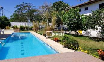 Imagem 6: Casa ideal para quem é busca conforto, espaço e tranquilidade, são 10 quartos , por R$ 2