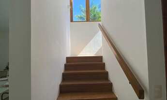 Imagem 7: Casa de condomínio para venda tem 330 metros quadrados com 4 quartos