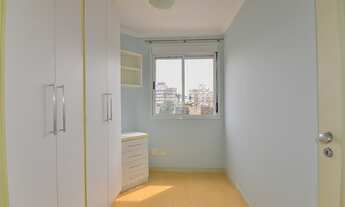 Imagem 2: Apartamento para venda possui 98 metros quadrados com 3 quartos em Cristo Rei - Curitiba