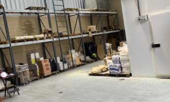 Imagem 4: Vendo galpão + residência independente