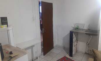 Imagem: Quarto cozinha e banheiro espaçoso