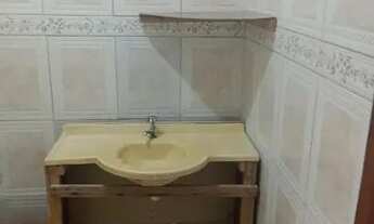 Imagem 3: Alugo casa nos fundos para mulheres solteiras