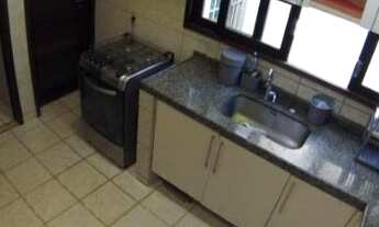 Imagem 7: Belíssima e ampla casa bem mobiliada e decorada próx. as piscinas naturais de Porto!