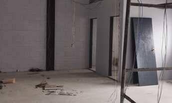 Imagem 7: Galpão novo para aluguel possui 450 metros q