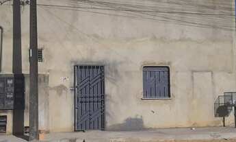 Imagem: Aluga-se KITNET no bairro Laura Moreira