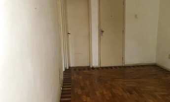 Imagem 2: Apartamento para venda possui 70 metros quadrados com 2 quartos em Laranjeiras - Rio de Ja